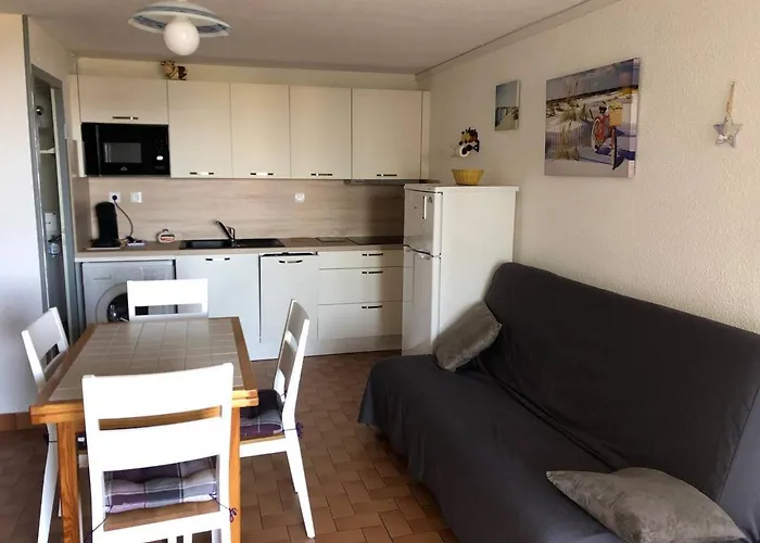 T2 4 Pers, Terrasse, Parking, Proche - Fr-1-81-529